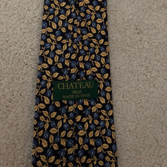 Chateau Vella Tie - Picture 4 of 4